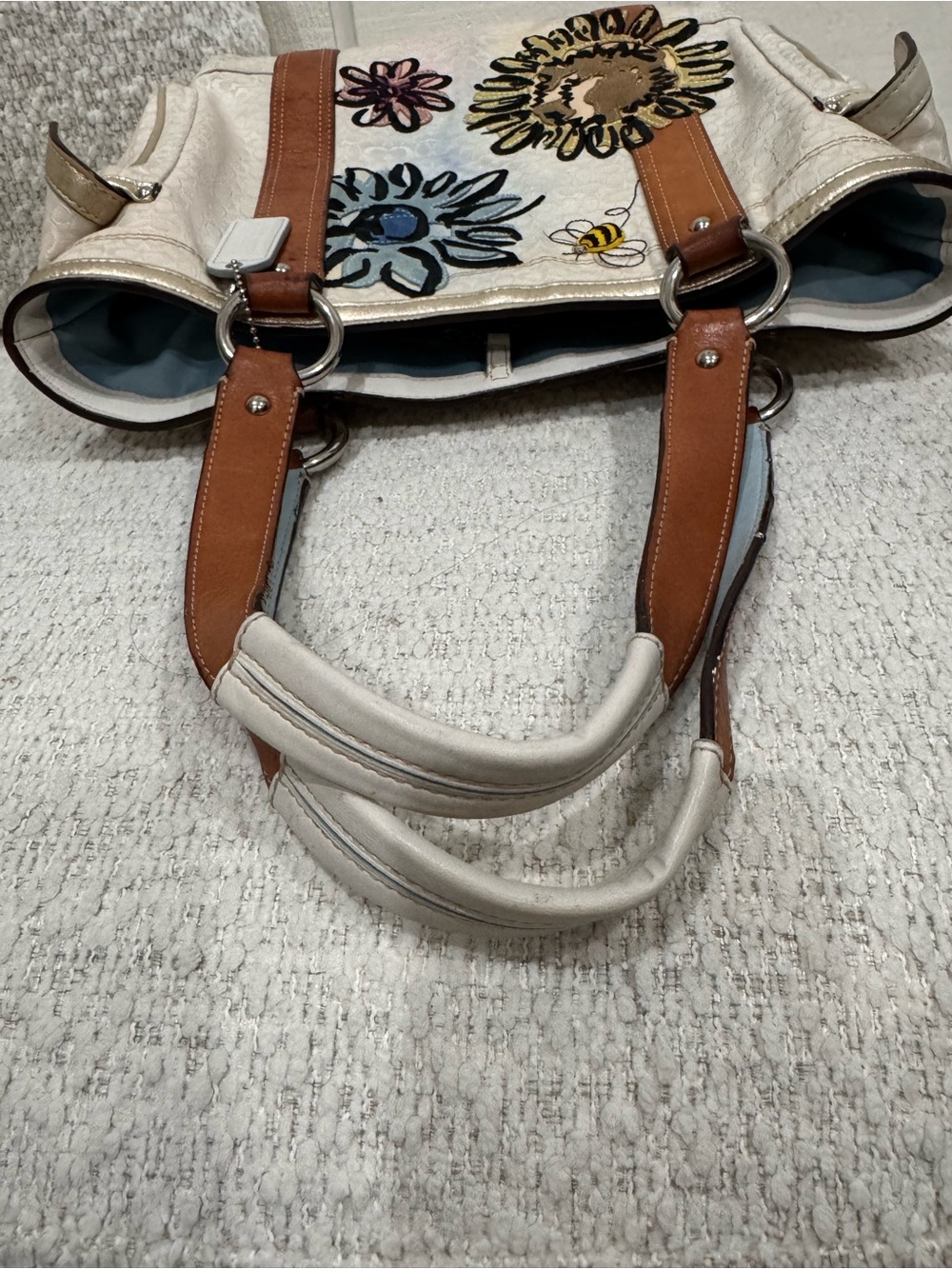 Rare - Vintage Coach Bumble Bee - Picture 5 of 8